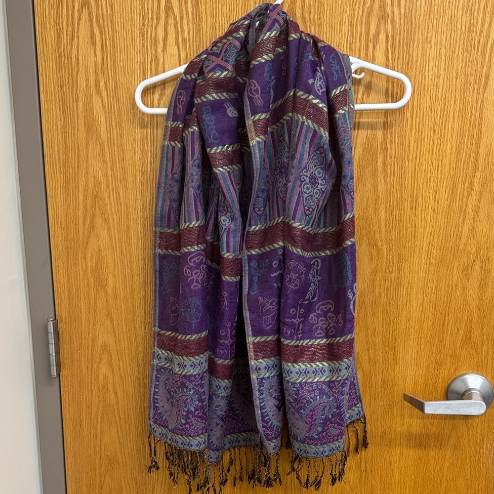 Elegant Purple and‎ Blue Patterned Scarf